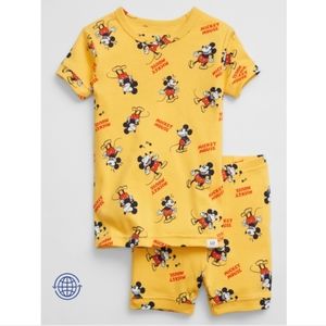 NWT Gap/Disney Mickey Mouse Pajama Set Size 2